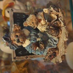 Boyd's Bear figurine.